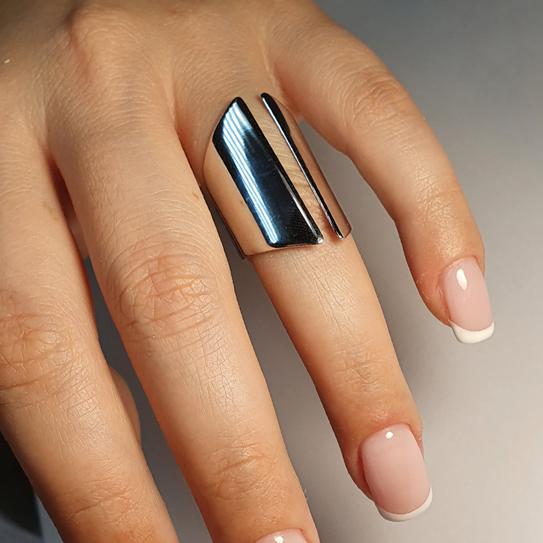 Anello a fascia color argento