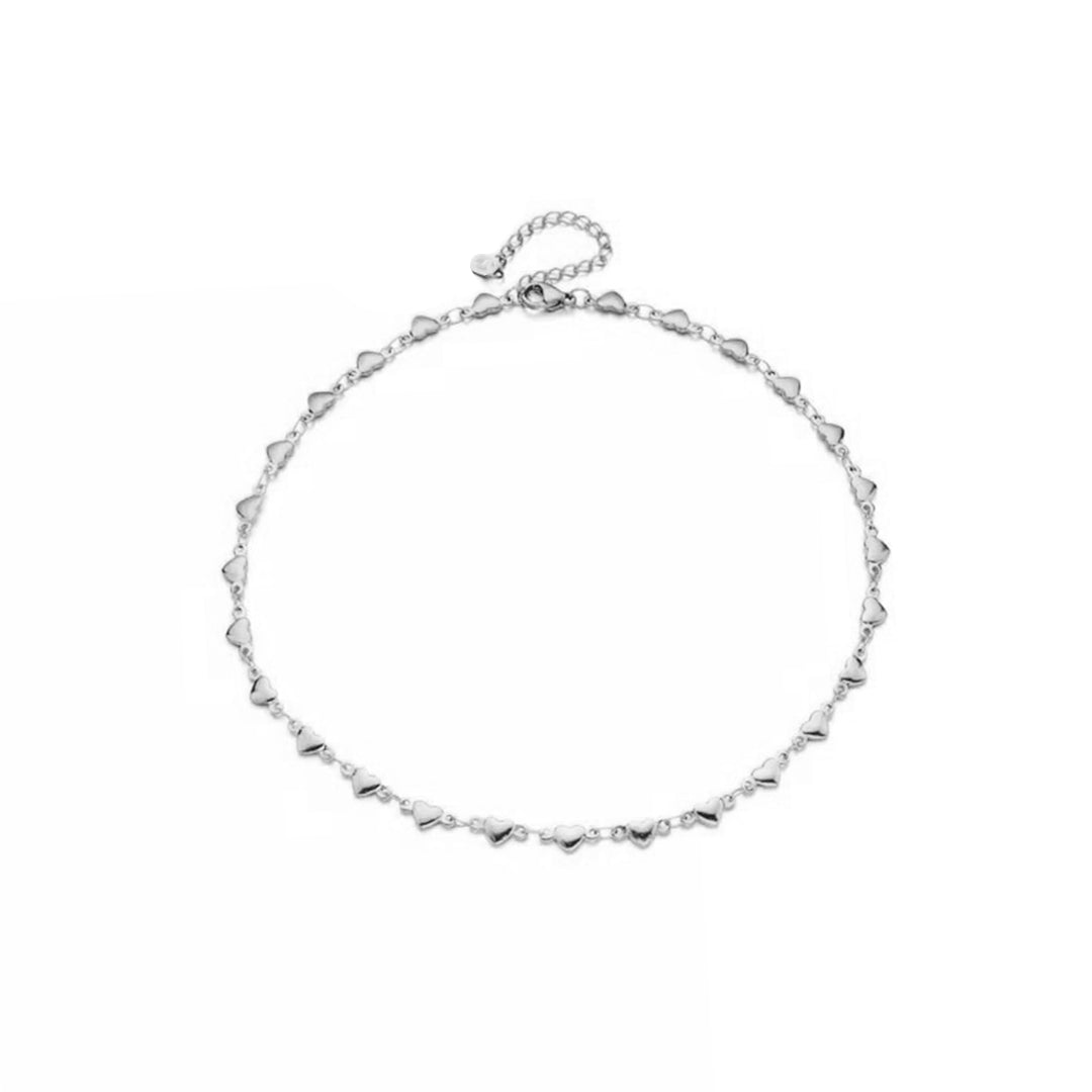 Collana con cuoricini color argento