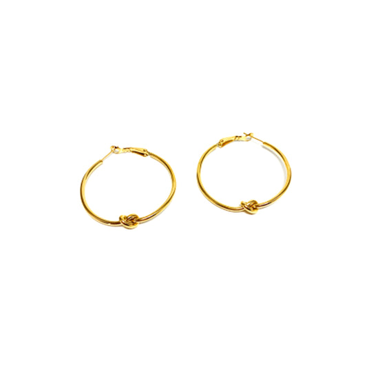 Orecchini a cerchio con nodo color oro