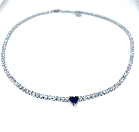 Collana choker con brillanti e pietra a cuore blu